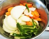 野菜たっぷりカレーピラフ作り方1写真