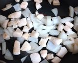 鶏肉入り♡ココットでスフレオムレツ風作り方2写真