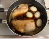 簡単☆お鍋で煮込む♫鶏ムネ肉チャーシュー作り方3写真