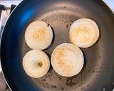 簡単☆新玉ねぎのステーキハリッサ風味作り方2写真