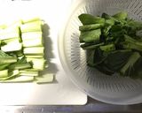 麺つゆで簡単♪小松菜とワカメのお浸し作り方2写真