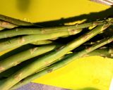 旬！アスパラと鶏ひき肉の卵炒め☆作り方1写真