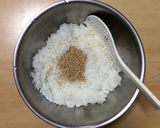 超簡単☆お弁当の友白ごまたくわんおにぎり作り方2写真