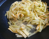 フキと油揚げの炒め煮作り方5写真