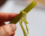 色よく仕上げるコツあり。ふきの下ゆで作り方5写真