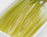 色よく仕上げるコツあり。ふきの下ゆで作り方7写真