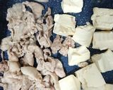 小松菜と豚肉キムチ☆新玉ねぎも入れた。作り方1写真