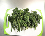 こごみ中華風おひたし めんつゆごま油作り方1写真