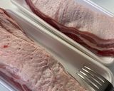 キッチンで超簡単！？男の手作りベーコン作り方1写真