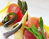 まぐろと山菜（野菜）のからし酢味噌がけ♪作り方4写真
