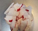 ふりかけで味変！ダイコンの塩昆布漬け作り方1写真