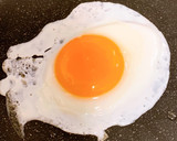 お弁当を可愛く★型抜き目玉焼き作り方1写真