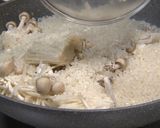 ４人でワンコイン♪鶏きのこピラフ作り方5写真