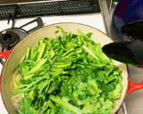 簡単本格的☆菊菜とエビのペペロンチーノ作り方7写真