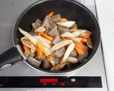 ごぼうと蒟蒻の煮物作り方4写真