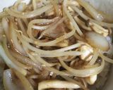 簡単、焼肉のたれ丼！鶏肉、玉葱などで作り方9写真