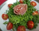葉物野菜とトマト、生ハムのバラのサラダ♪作り方3写真