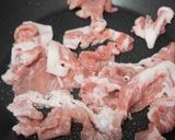 オクラと豚肉の胡麻炒め作り方3写真