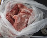 オクラと豚肉の胡麻炒め作り方2写真