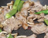 オクラと豚肉の胡麻炒め作り方4写真