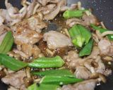 オクラと豚肉の胡麻炒め作り方5写真