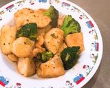 鶏胸肉とブロッコリーのバター醤油炒め♡作り方6写真