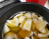 新玉ねぎと大根のそぼろ煮作り方1写真