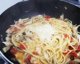 鶏ハムときのこのトマトクリームパスタ作り方4写真
