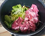 ご飯がススム！セロリと豚肉の煮物作り方2写真