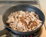 簡単！【豚ほうれん草のオニオンソース炒め作り方4写真