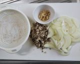 玉ねぎ*白滝*舞茸たっぷり*ヘルシー牛皿作り方2写真