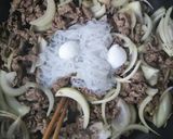 玉ねぎ*白滝*舞茸たっぷり*ヘルシー牛皿作り方4写真