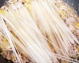 酸菜猪肉炖粉条(酢白菜の豚肉春雨煮込み）作り方4写真