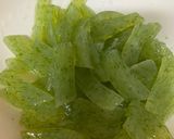 こんにゃくとトマトの味噌ドレ和え作り方1写真