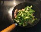 炭水化物が爆走！細切りめんどい青椒肉絲風作り方4写真