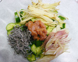 さっぱりキュウリとみょうがのめんつゆ和え作り方4写真