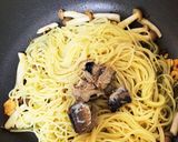☆簡単☆いわしとしめじのペペロンチーノ作り方8写真