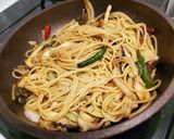 東南アジア風　炒めパスタ作り方3写真