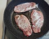 豚ロースのステーキ(☆ニンニク入り)作り方3写真