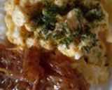 簡単朝食に♪いり卵となめたけ丼作り方4写真