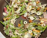 絶品1品 山菜と舞茸のニンニク和風炒め作り方6写真