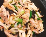 ネギとエリンギと鶏もも肉バター醤油炒め☆作り方3写真