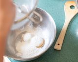 お家でカフェ気分♪ ふわふわバニラスフレ作り方2写真