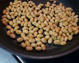 作り置きにピッタリ！蒸し大豆のピリ辛みそ作り方2写真