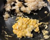 簡単！キクラゲとエビのチャーハン作り方3写真