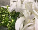 【本格】フレッシュトマトで作るナポリタン作り方1写真