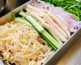 ハリッサを使って♪蒸し鶏ともやしのサラダ作り方1写真