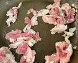 豚バラとセロリ葉の和風オイスター炒め作り方1写真