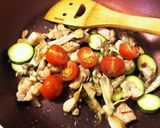 食材の旨味が◎ズッキーニのペペロンチーノ作り方7写真