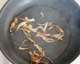 レンジで簡単まるごと新玉ねぎの焼ビーフン作り方3写真